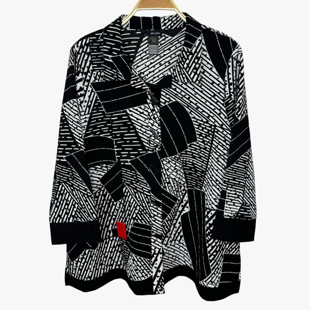 Ali Miles Black and White Abstract Blouse